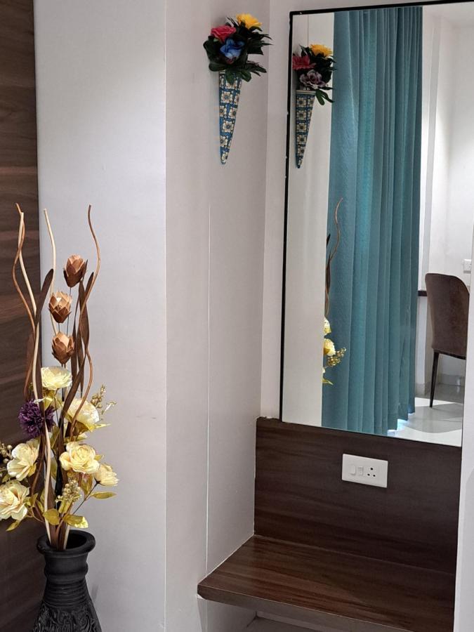 Hotel Bouquet Residency à Nashik Extérieur photo