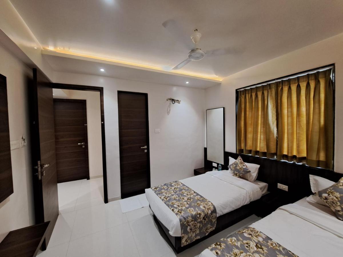 Hotel Bouquet Residency à Nashik Extérieur photo
