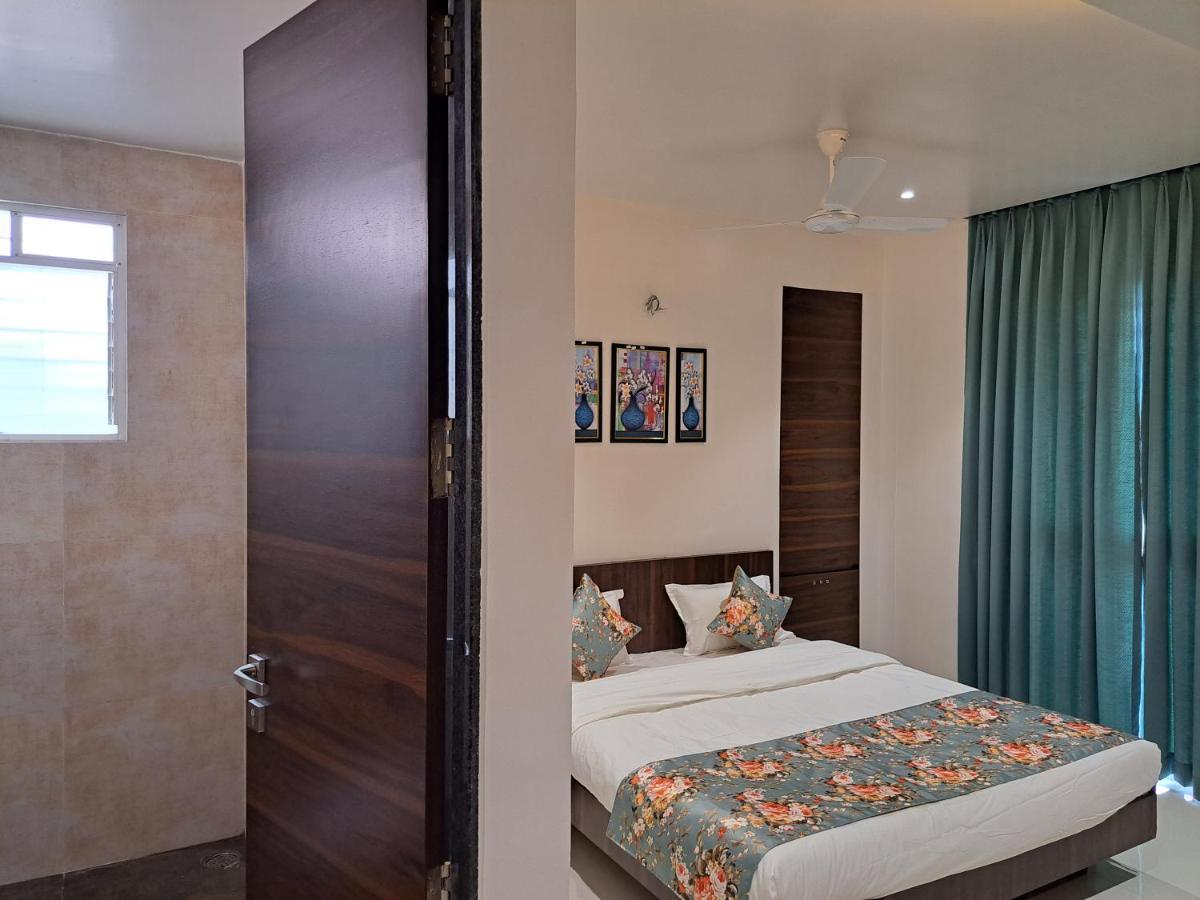 Hotel Bouquet Residency à Nashik Extérieur photo